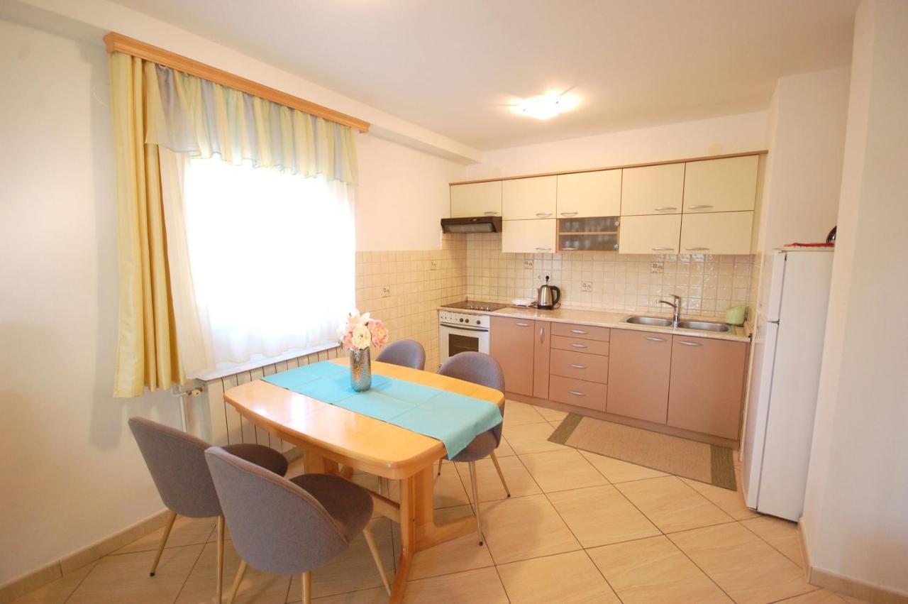 Apartment Jelka มาลินสกา ภายนอก รูปภาพ